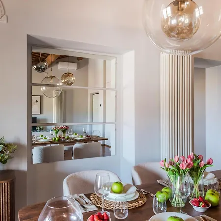 De Nobili Penthouse With Elevator In Appartement Lucca