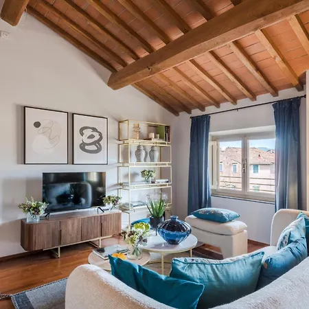 De Nobili Penthouse With Elevator In Appartement *