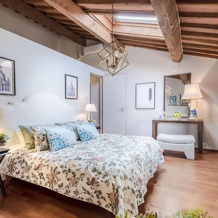 De Nobili Penthouse With Elevator In Appartement *